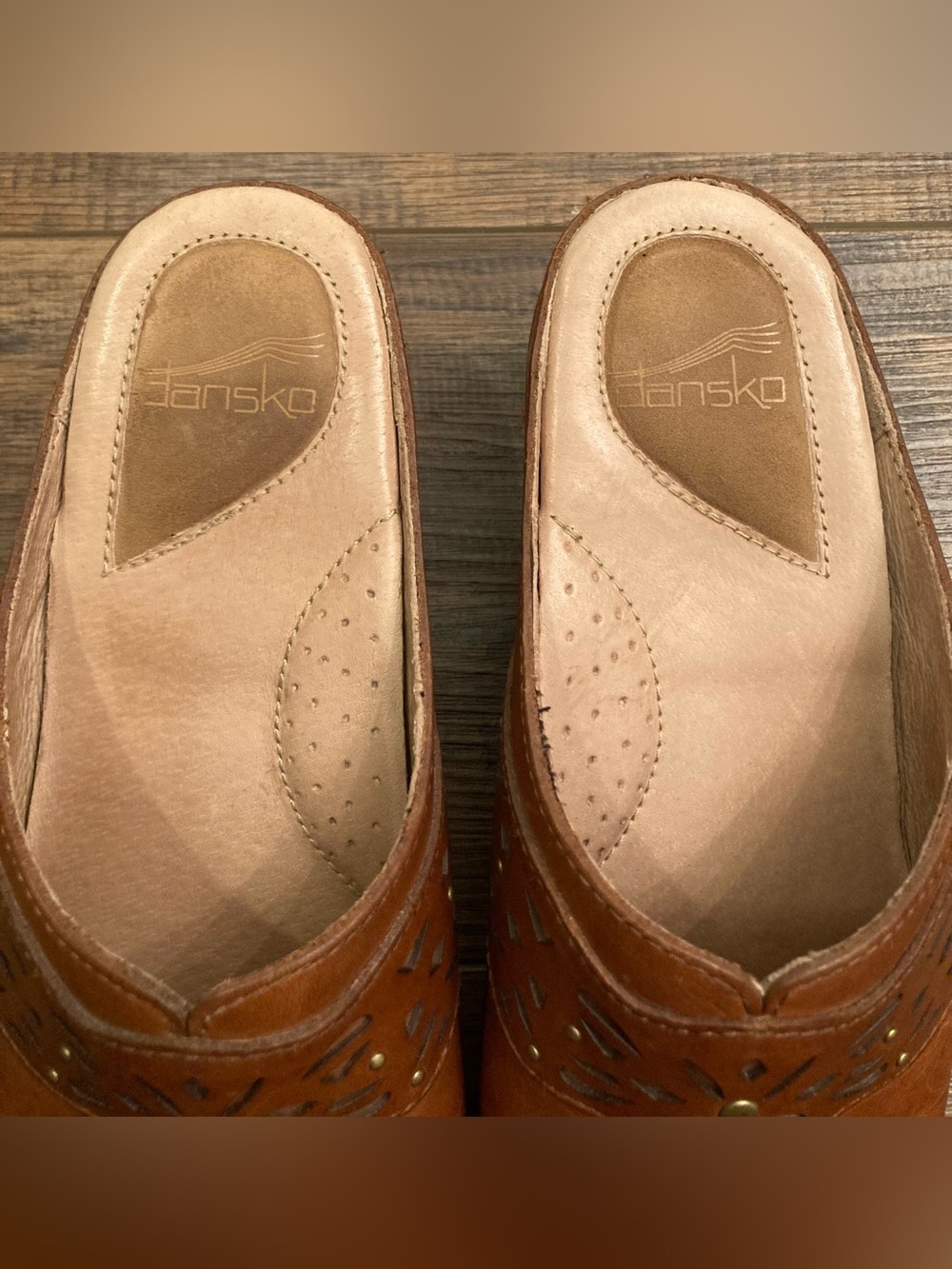 Dansko Women’s Shayanne Clogs - Picture 5 of 11